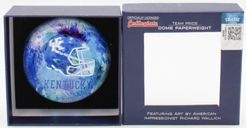 NCAA KENTUCKY WILDCATS GLASS DOME PAPERWEIGHT 4"